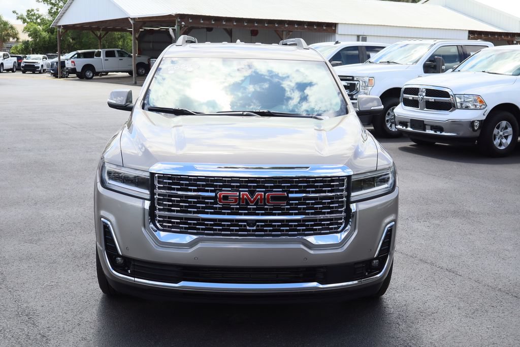 Certified 2022 GMC Acadia Denali w/ Denali Ultimate Package FWD image 4