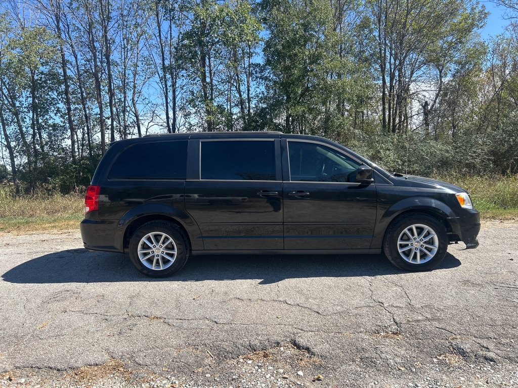 Used 2016 Dodge Grand Caravan SXT FWD image 6