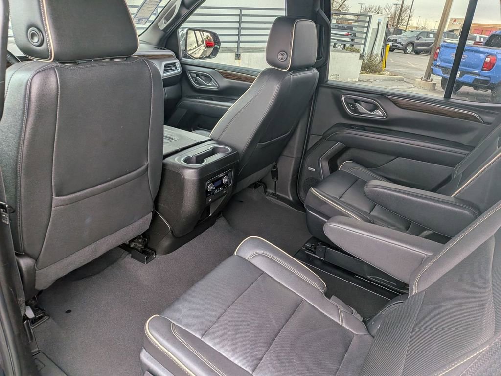 Used 2023 Chevrolet Tahoe Premier AWD/4WD image 30