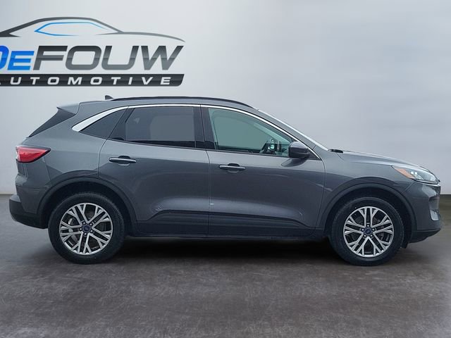 Used 2021 Ford Escape SEL w/ Class II Trailer Tow Package image 2