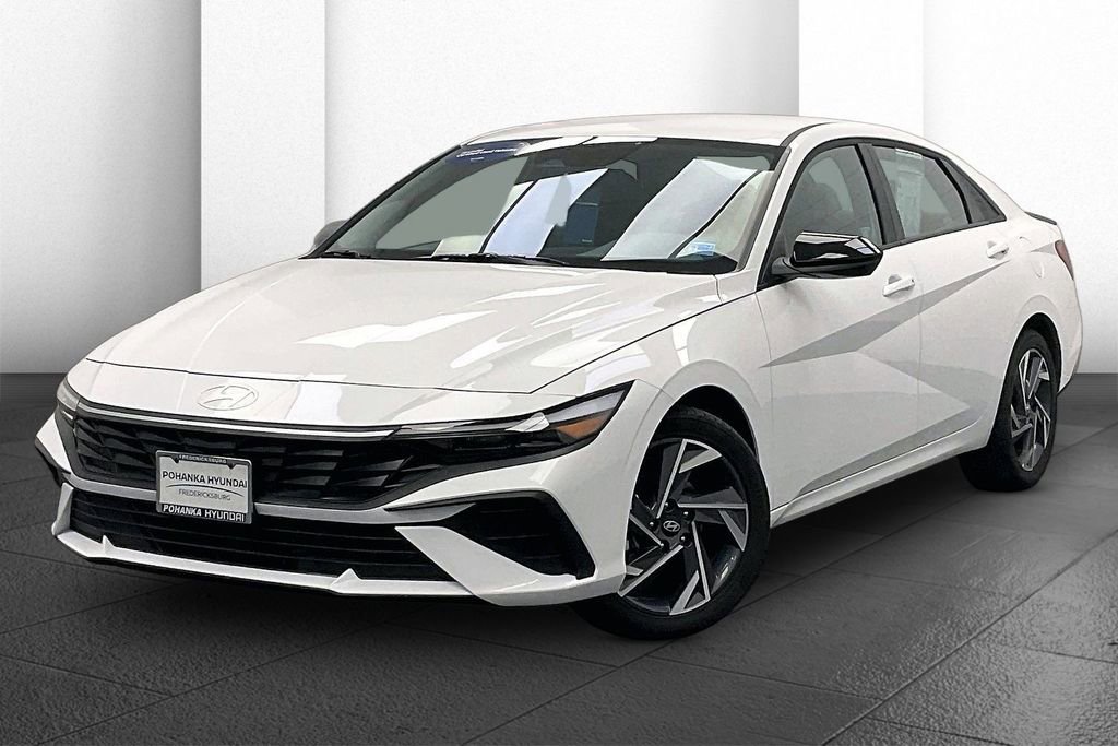 Certified 2025 Hyundai Elantra Sport w/ Cargo Package FWD image 10