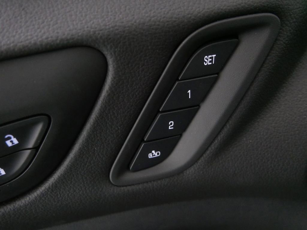 Used 2022 GMC Acadia Denali w/ Denali Ultimate Package image 15