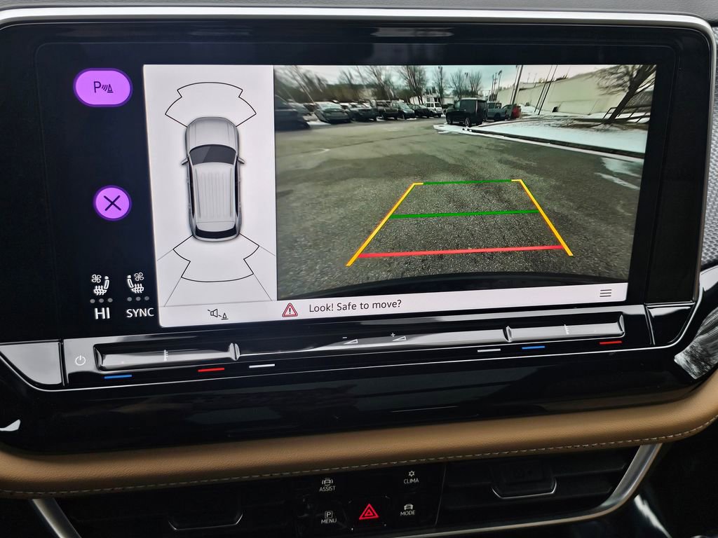 Used 2024 Volkswagen Atlas Cross Sport SEL R-Line image 12