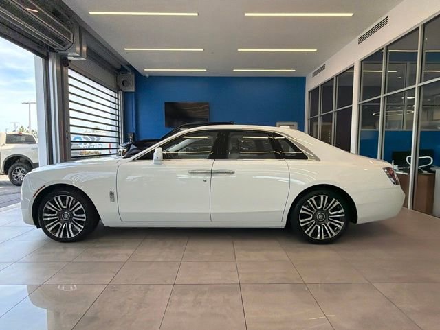 Used 2024 Rolls-Royce Ghost AWD/4WD image 4
