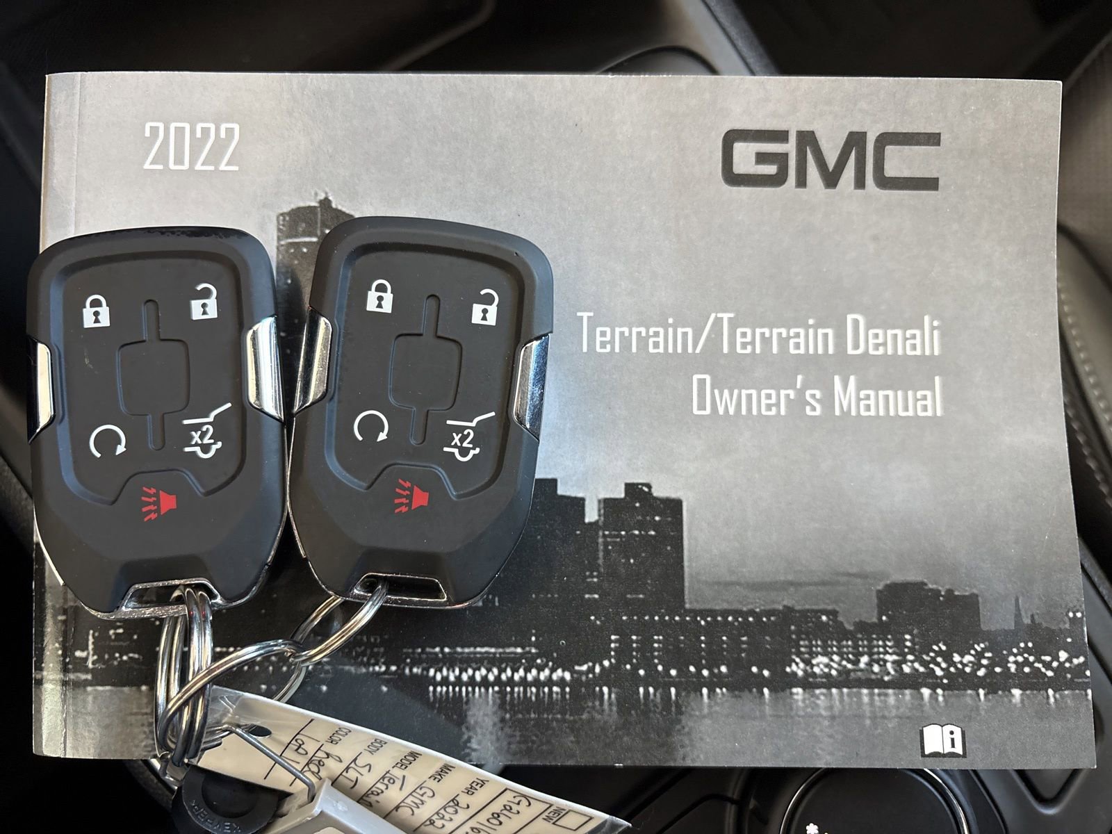 Certified 2022 GMC Terrain SLT w/ LPO, Floor Liner Package image 37