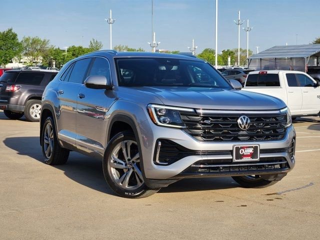Used 2024 Volkswagen Atlas Cross Sport SEL R-Line image 2