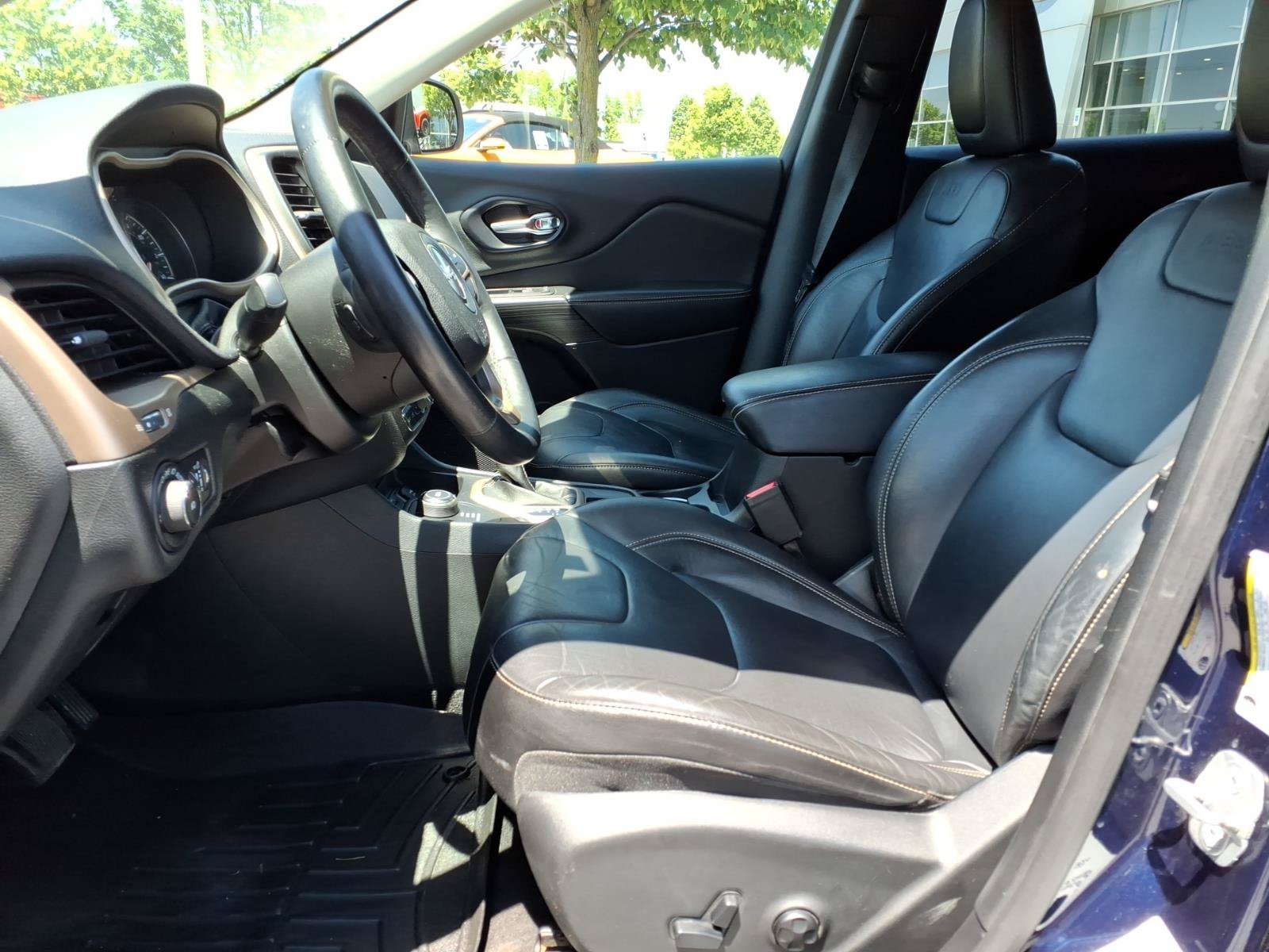 Used 2014 Jeep Cherokee Limited AWD/4WD image 16