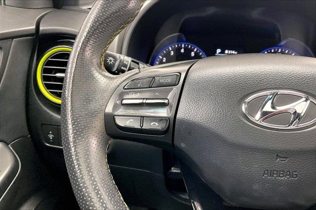 Used 2020 Hyundai Kona Limited w/ Cargo Package image 21