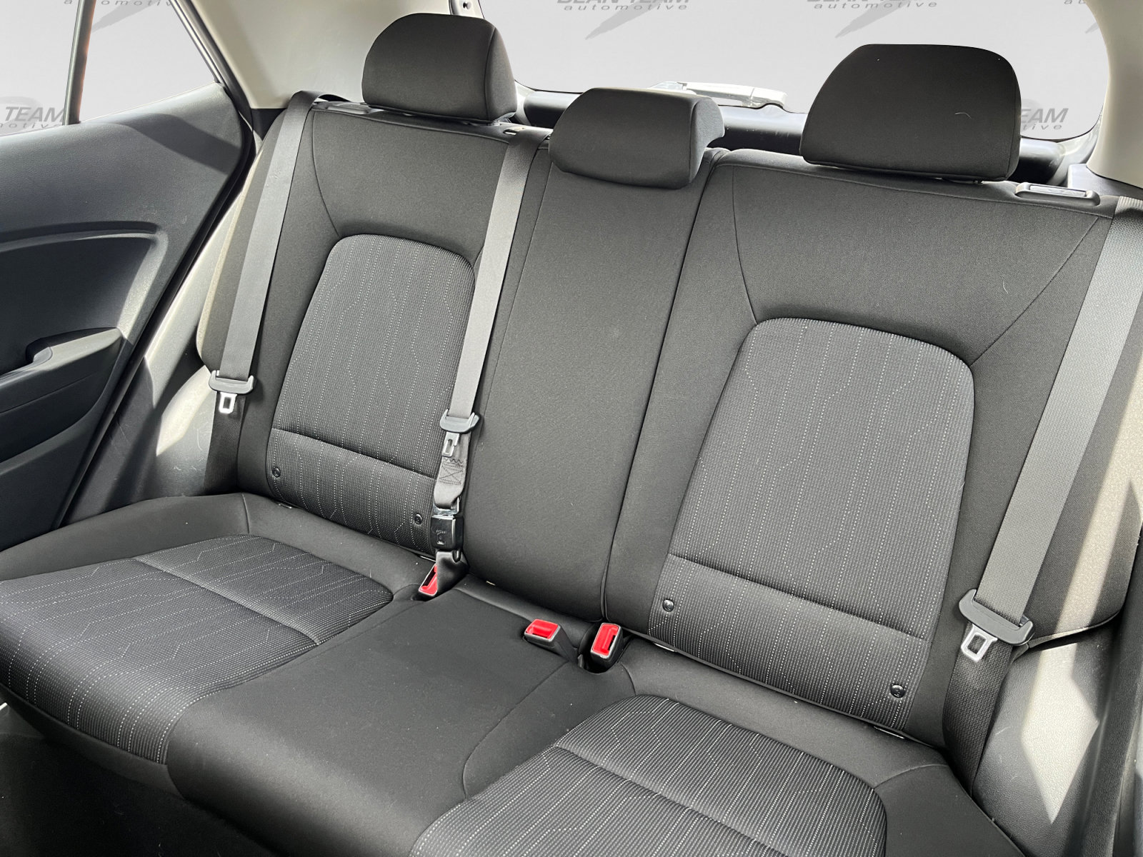 Used 2024 Hyundai Venue SE FWD image 15