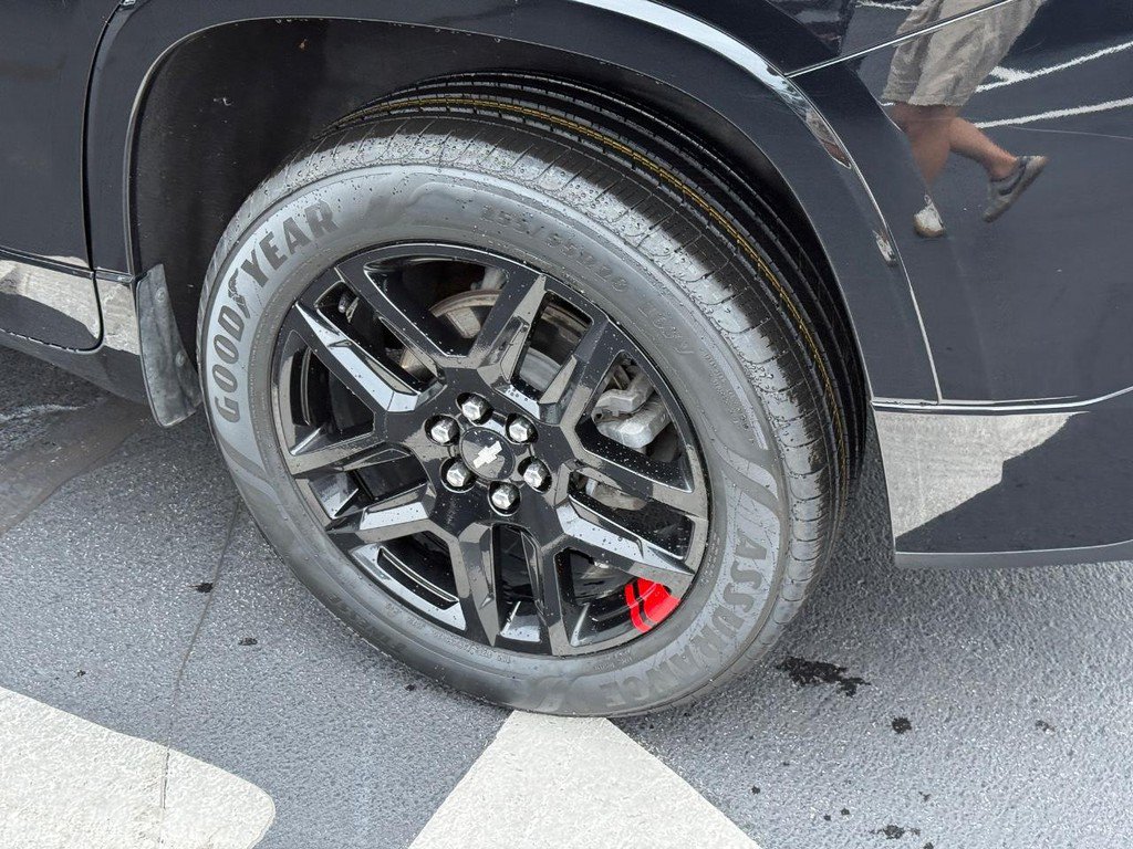 Used 2020 Chevrolet Traverse Premier w/ Redline Edition AWD/4WD image 7