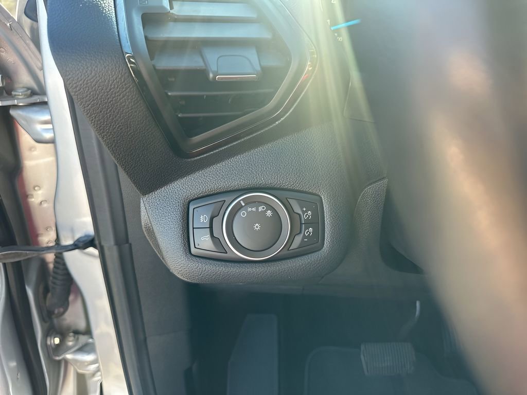 Used 2017 Ford Escape Titanium image 26