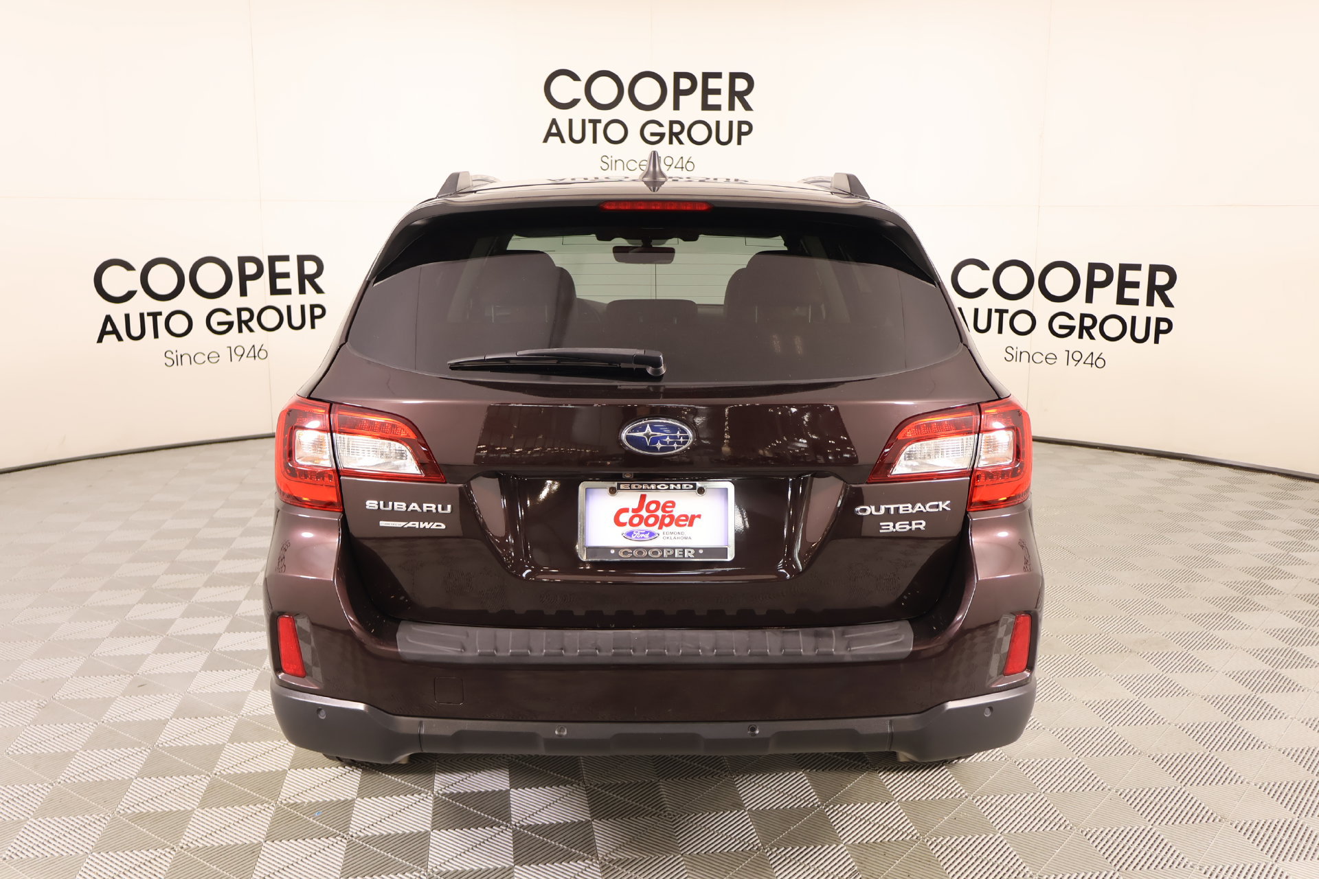 Used 2017 Subaru Outback 3.6R Touring AWD/4WD image 21