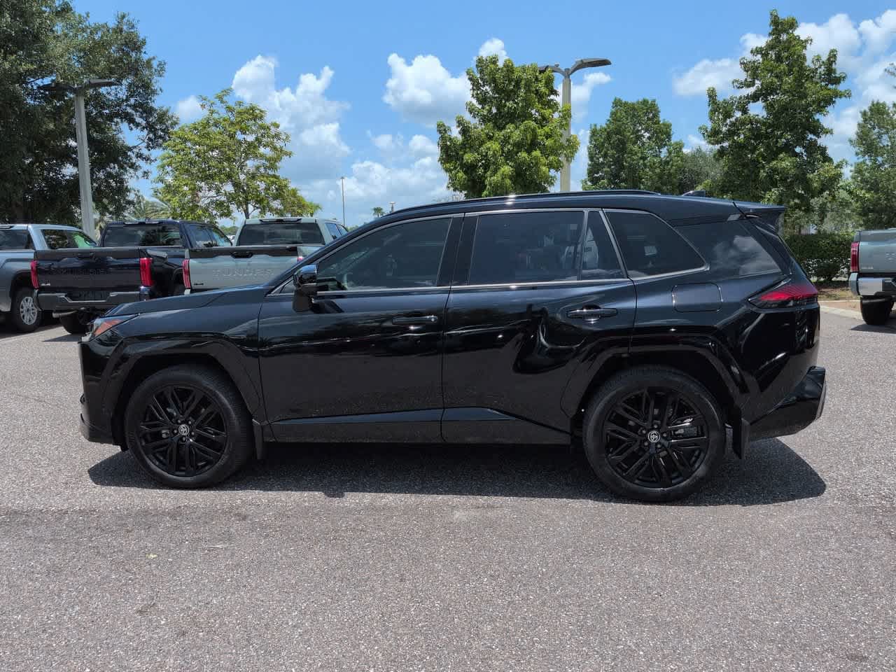 Used 2026 Toyota RAV4 XSE w/ Weather Package AWD/4WD image 3