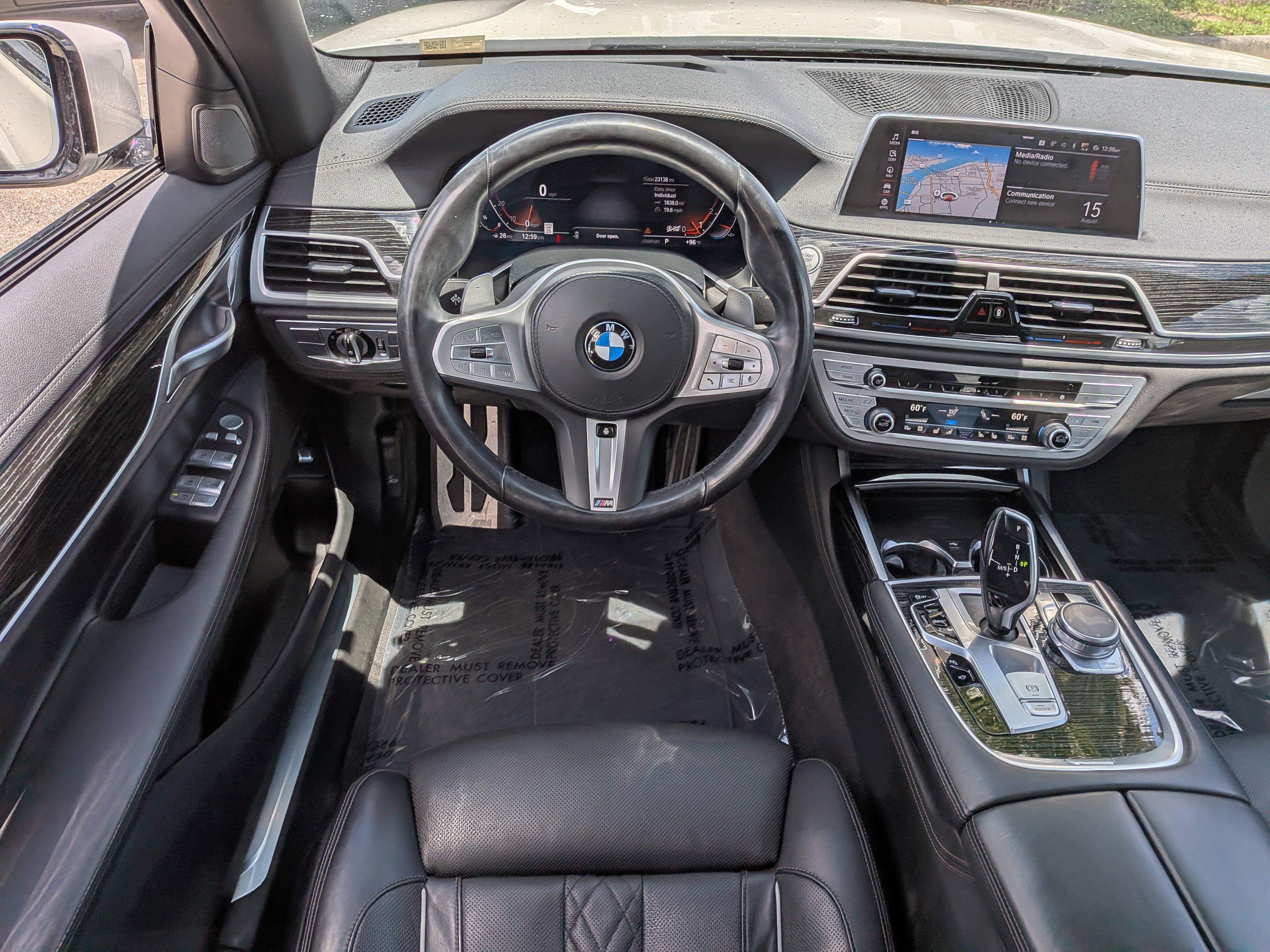 Used 2022 BMW 740i w/ M Sport Package RWD image 18