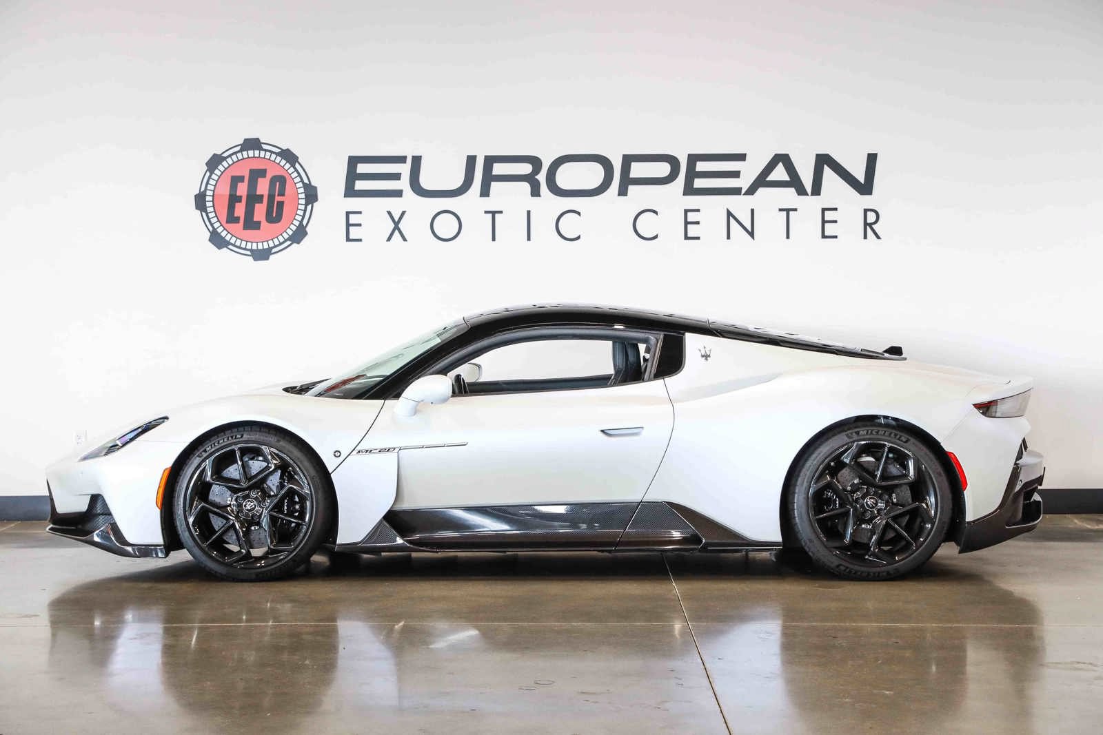 Used 2022 Maserati MC20 Coupe RWD image 9