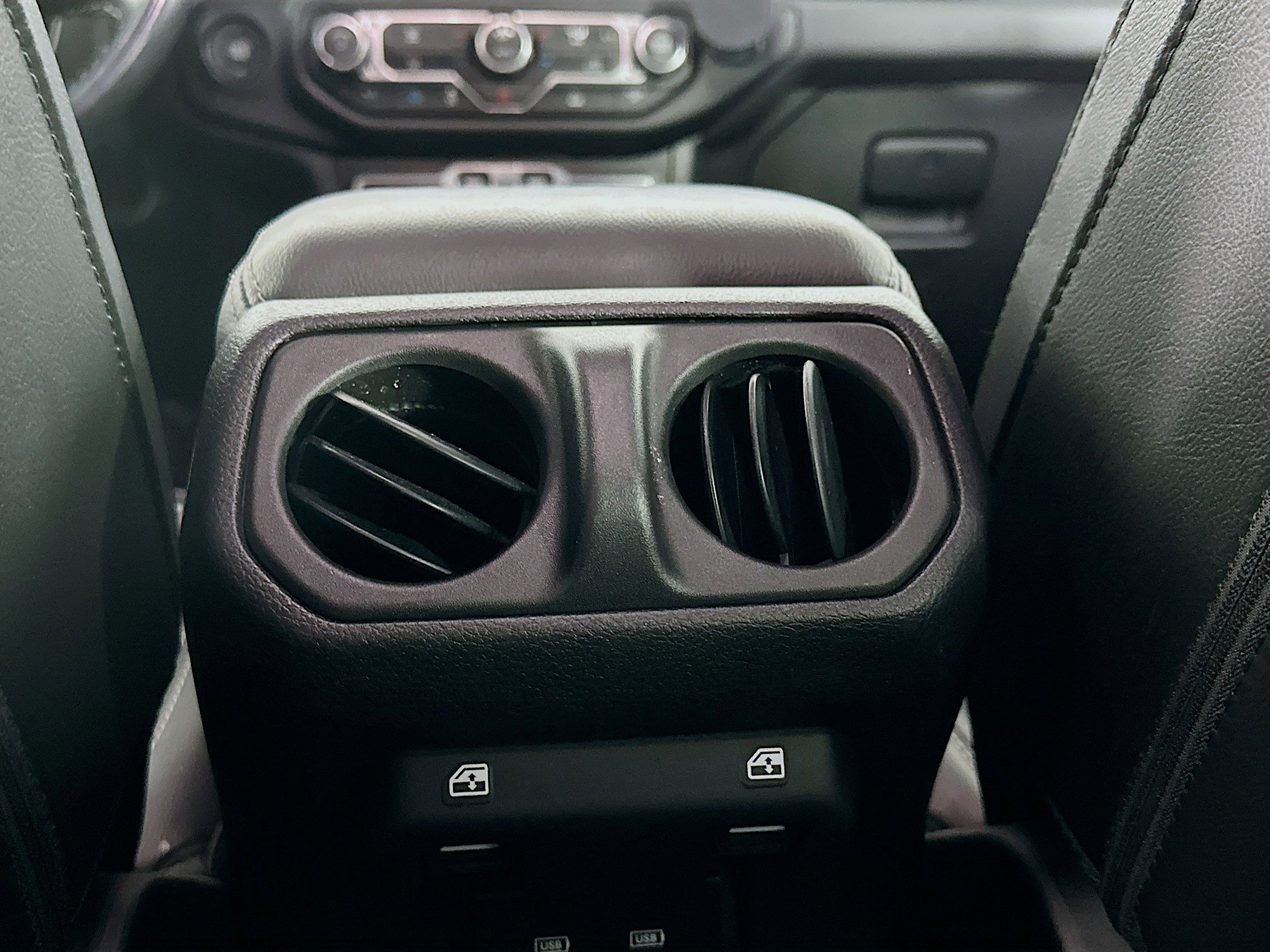 Used 2022 Jeep Wrangler Sahara image 27