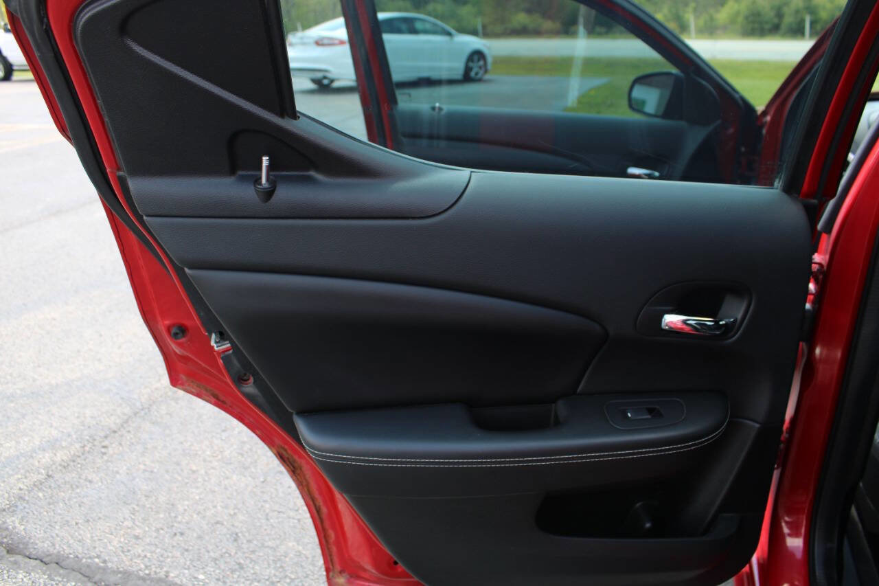 Used 2013 Dodge Avenger SXT w/ Blacktop Pkg FWD image 29