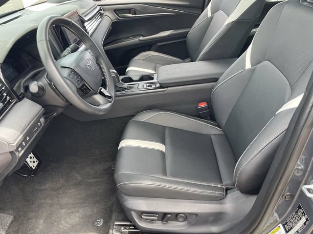 Used 2026 Toyota Camry SE FWD image 19
