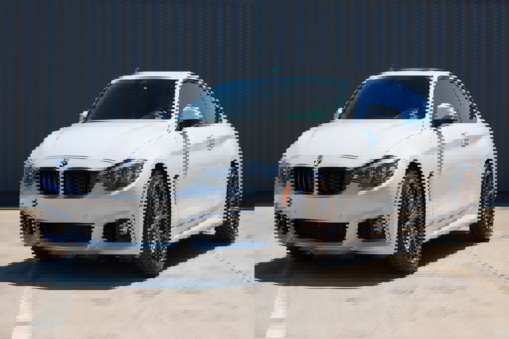 Used 2019 BMW 440i Coupe w/ M Sport Package image 4