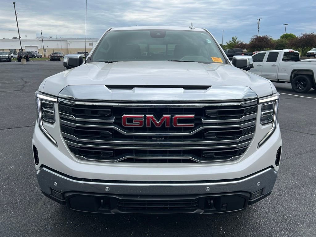 Used 2023 GMC Sierra 1500 SLT w/ SLT Premium Plus Package AWD/4WD image 6
