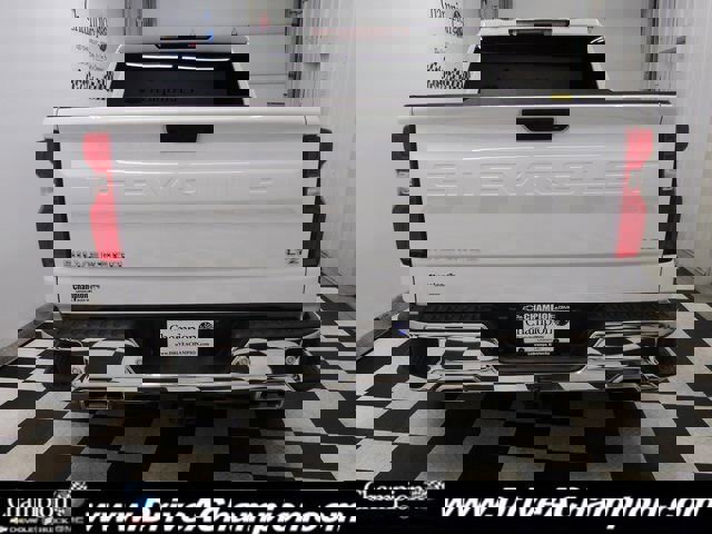 Certified 2025 Chevrolet Silverado 1500 LTZ image 17