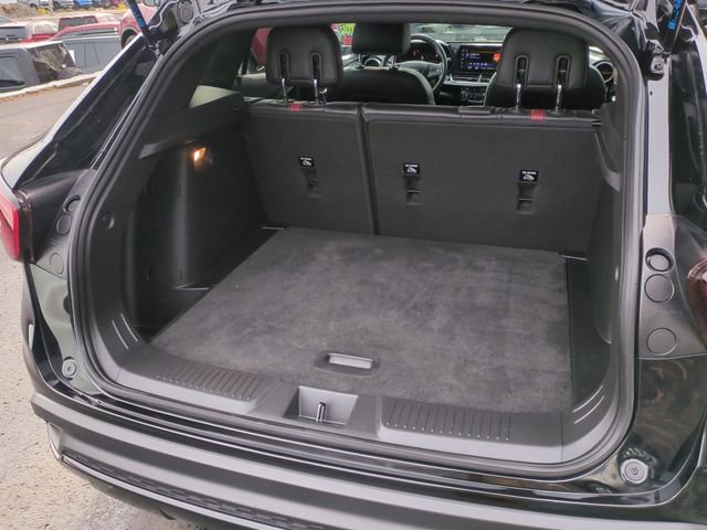 Certified 2024 Chevrolet Trax RS w/ Driver Confidence Package image 25