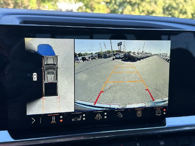 Used 2025 GMC Sierra 1500 SLE w/ Preferred Package AWD/4WD image 28