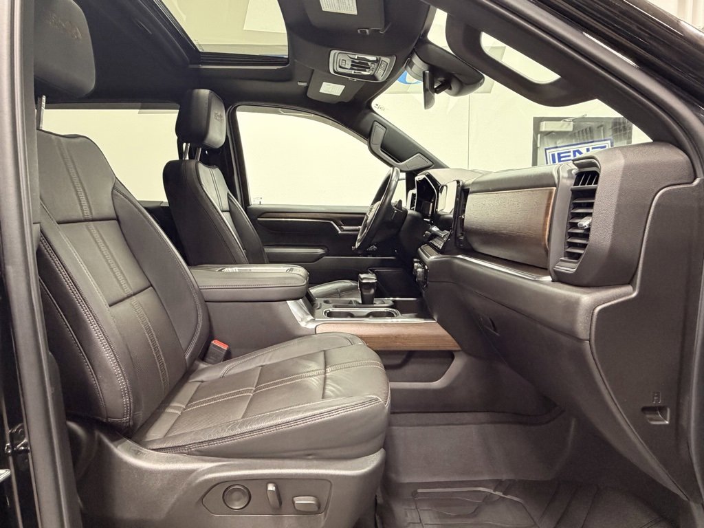 Used 2022 Chevrolet Silverado 1500 High Country w/ Z71 Off-Road Package image 19