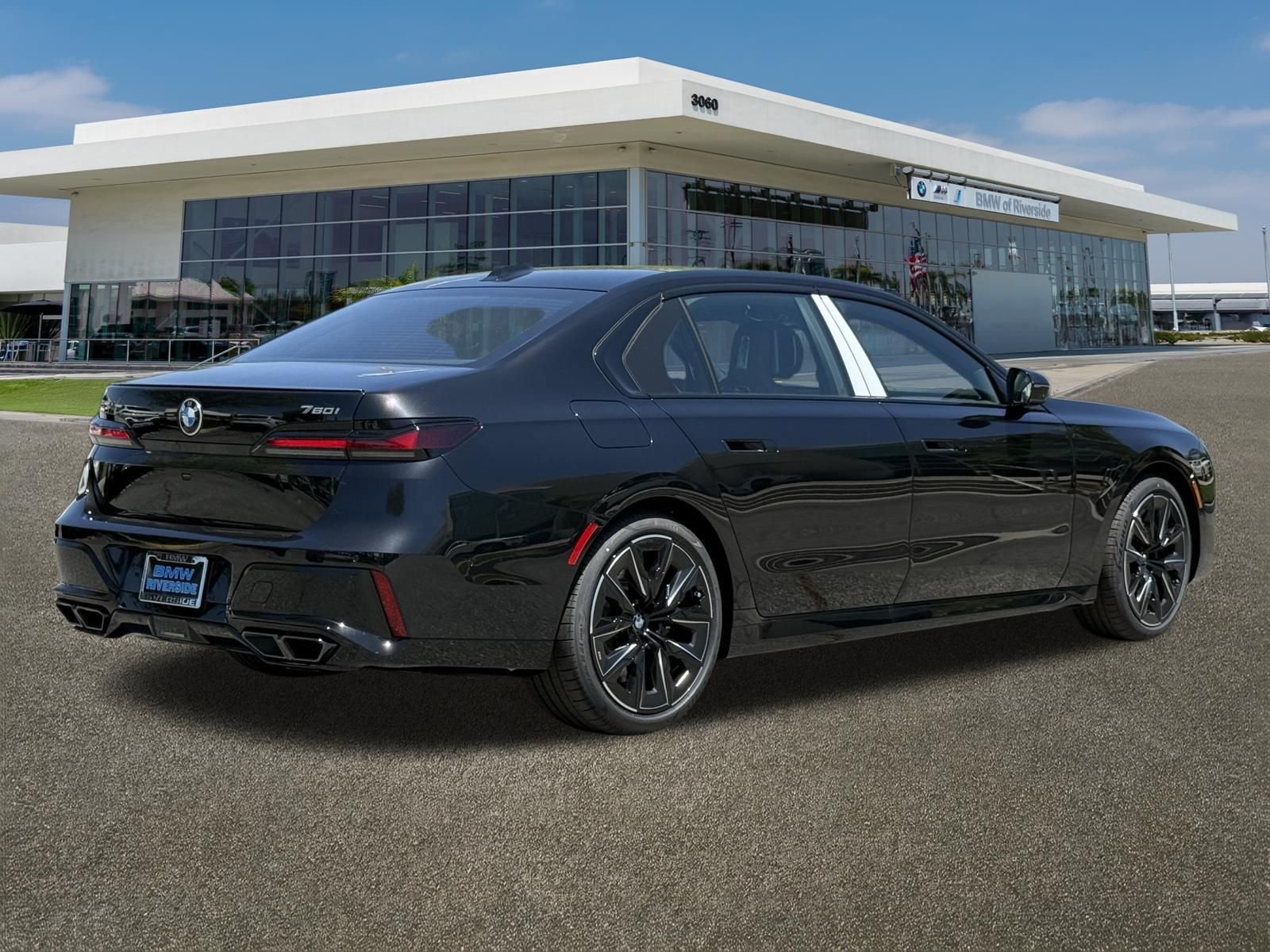 New 2026 BMW 760i xDrive w/ Luxury Rear Seating Package AWD/4WD image 10