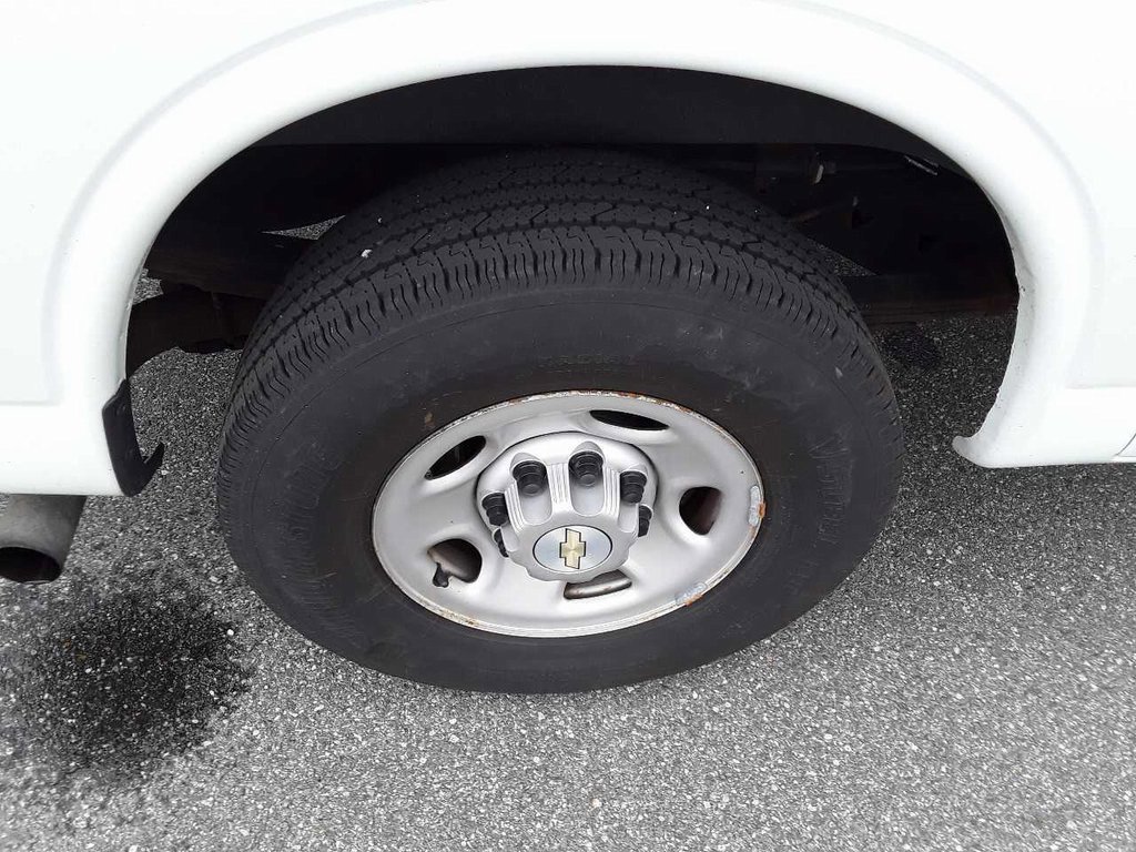 Used 2020 Chevrolet Express 2500 w/ Driver Convenience Package image 13
