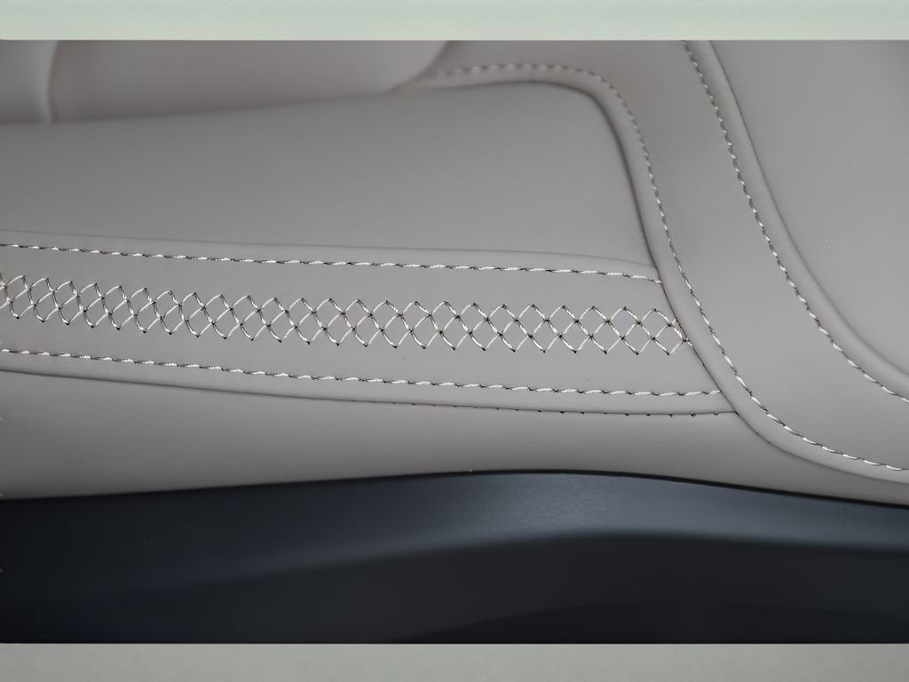 Certified 2026 Volvo XC60 B5 Core w/ Protection Package Premier image 29