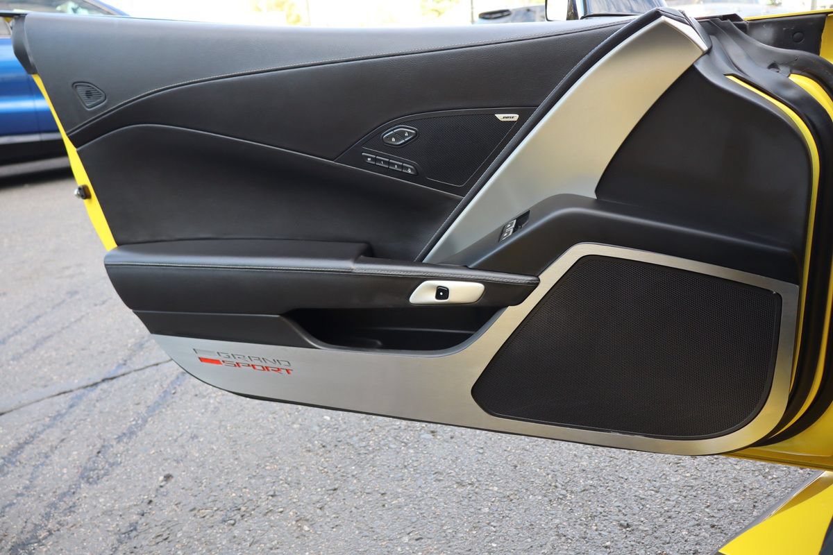 Used 2017 Chevrolet Corvette Grand Sport RWD image 28