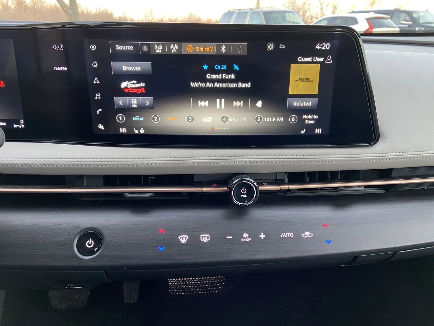 Used 2024 Nissan Ariya AWD image 19