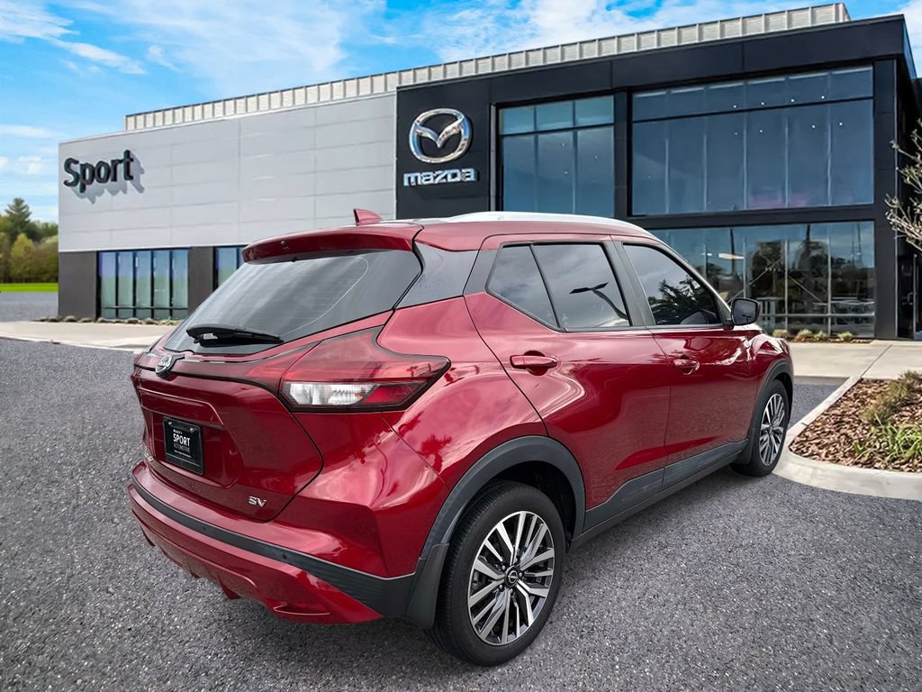 Used 2022 Nissan Kicks SV FWD image 3