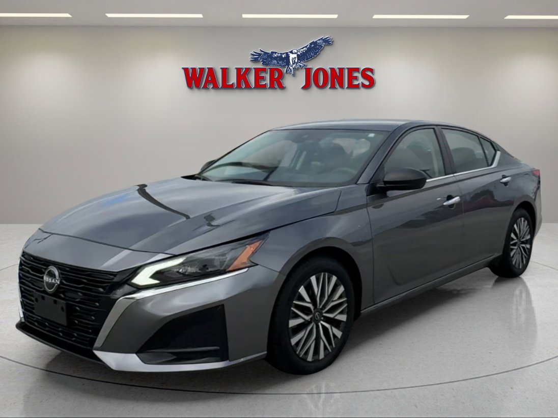 Used 2024 Nissan Altima 2.5 SV image 5