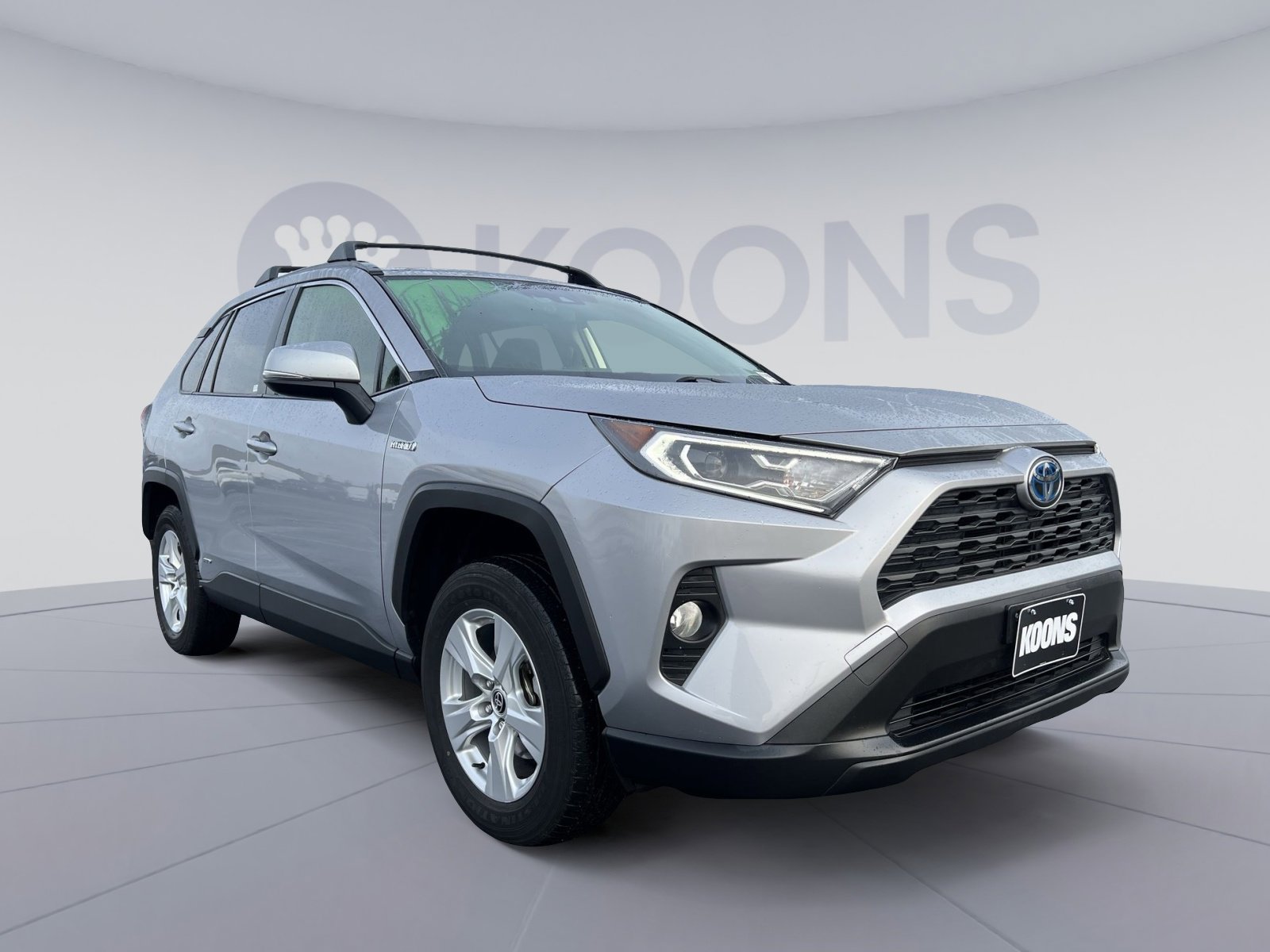 Used 2021 Toyota RAV4 XLE image 10