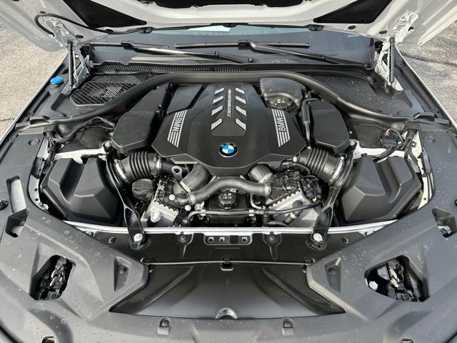 Used 2025 BMW M850i xDrive image 13