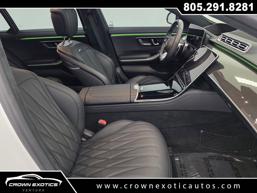 Used 2024 Mercedes-Benz S 63 AMG S w/ Carbon Fiber Exterior Package image 17