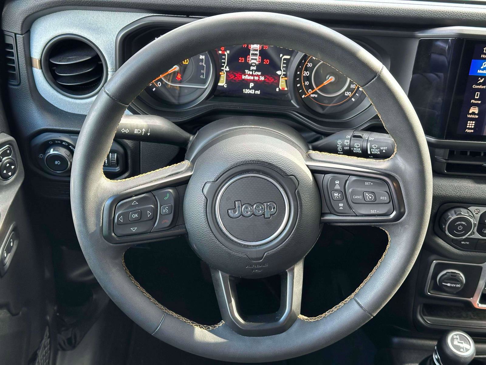 Used 2024 Jeep Wrangler Unlimited Sport image 11