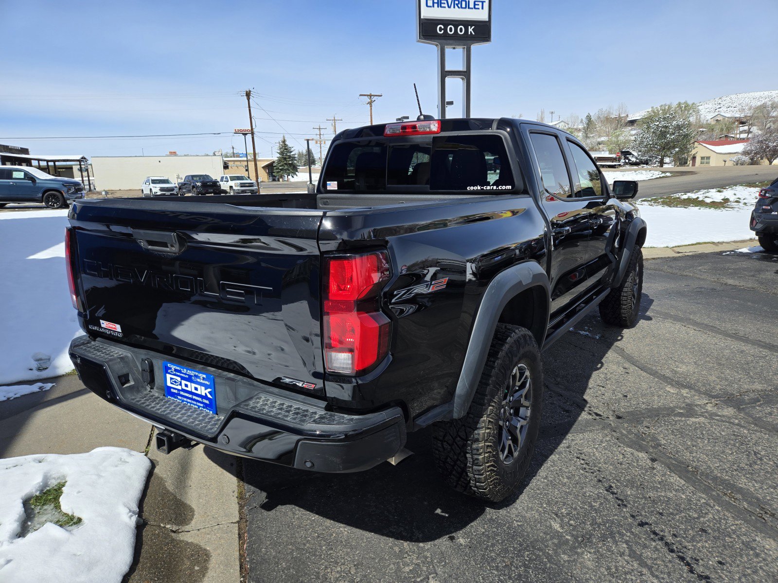 Used 2024 Chevrolet Colorado ZR2 w/ ZR2 Convenience Package III AWD/4WD image 3