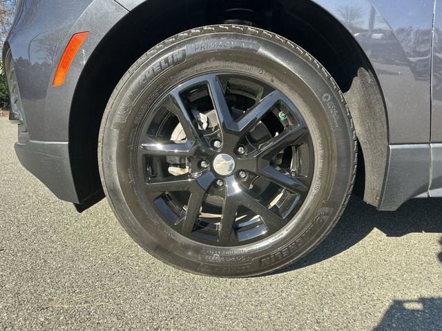 Used 2022 Chevrolet Equinox LS w/ LPO, Floor Liner Package image 11