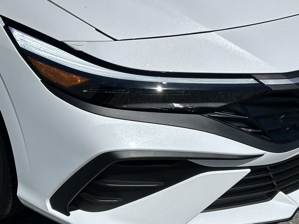 New 2026 Hyundai Elantra Sport FWD image 10