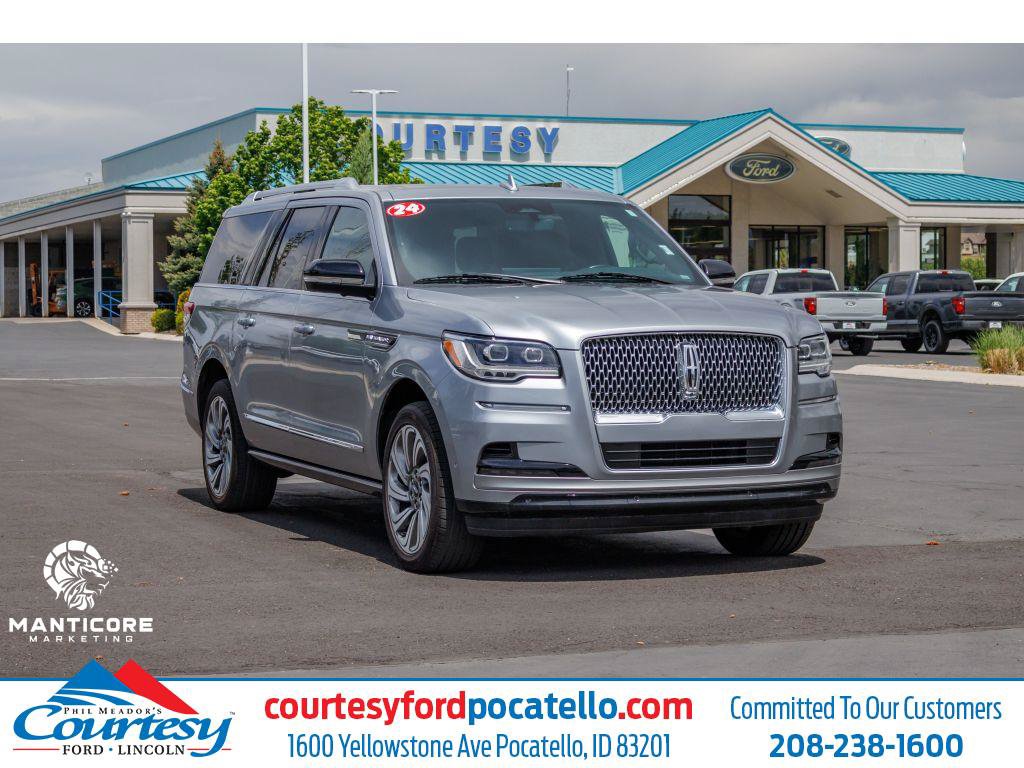 Used 2024 Lincoln Navigator L 4WD