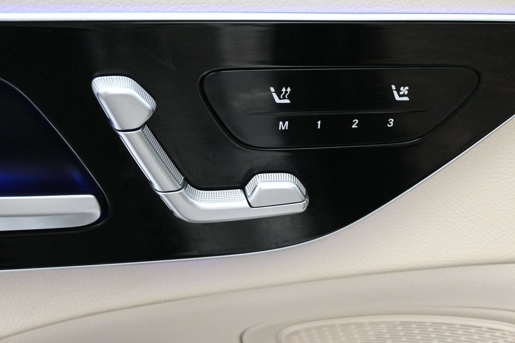 Used 2024 Mercedes-Benz C 300 Sedan image 5