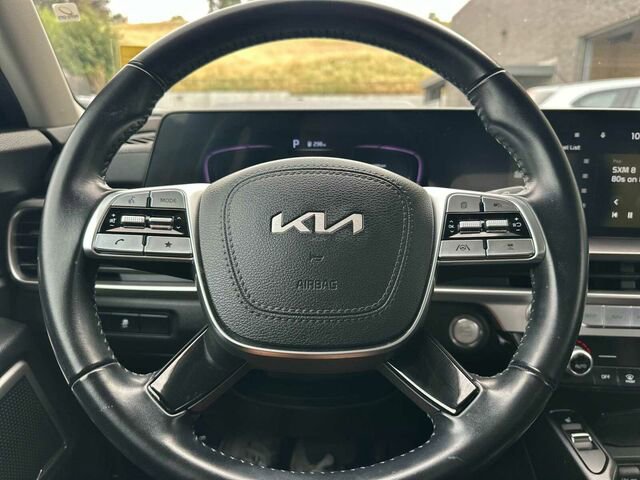 Used 2023 Kia Telluride S image 28