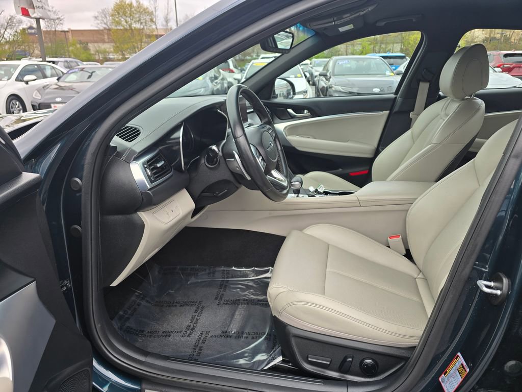 Used 2023 Genesis G70 2.0T RWD image 16