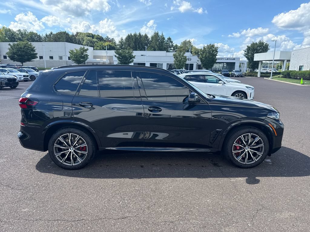 Used 2026 BMW X5 xDrive50e w/ M Sport Package AWD/4WD image 6