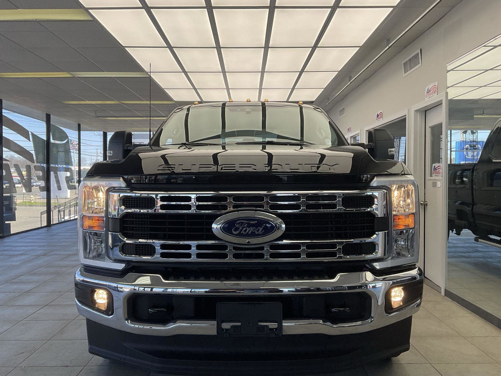 Used 2024 Ford F350 XLT w/ 360-Degree Camera Package image 2