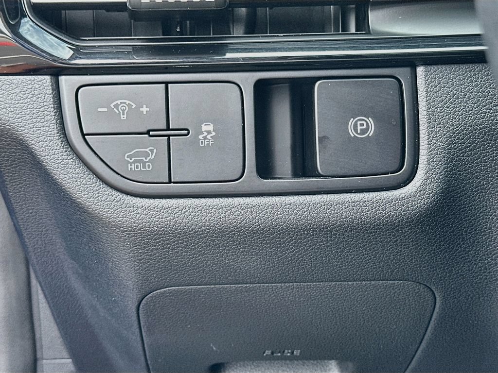 Certified 2026 Kia Sportage SX AWD/4WD image 10