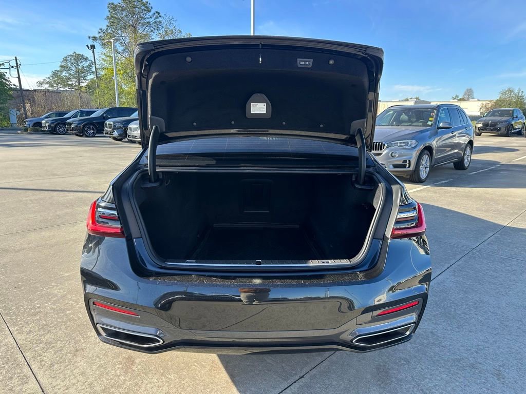 Used 2020 BMW 750i xDrive w/ Executive Package AWD/4WD image 26